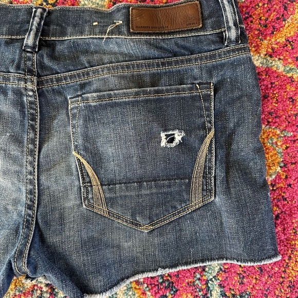 🔥All Saints | Women’s blue distressed raw hem Jean shorts, front/back pockets 28 - Picture 11 of 13